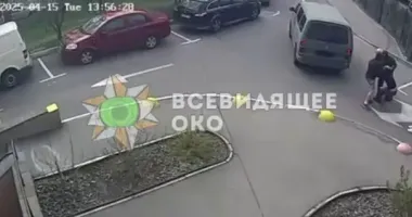 Силою посадили в авто і увезли: Києві посеред вулиці викрали чоловіка