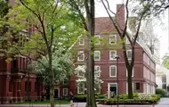 Трамп прекратил финансирование Гарварда и потребовал извинений