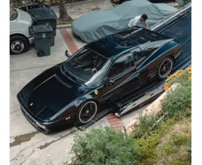Исчез на 15 лет: обнаружен знаменитый суперкар Ferrari Майкла Джордана (видео)