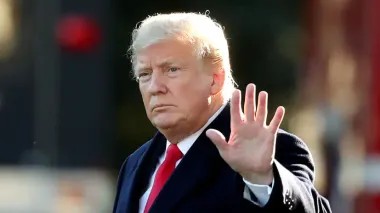 Новый хитрый план: Трамп заплатит нелегалам за выезд, а потом разрешит въехать