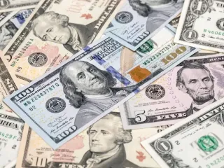  Курс валют в Україні на 16 квітня 2025 року: гривня зміцнює позиції