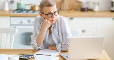 Робота не для всіх: як в Україні "душать" потенціал покоління 50+