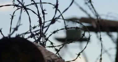 На Хмельниччині чоловіка засудили за неодноразове зґвалтування 14-річної падчерки