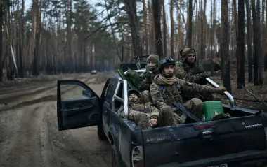 Запеклі бої тривають: оновлені карти фронту на 17 квітня