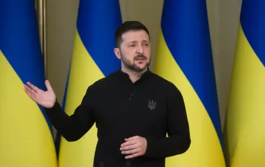 Зеленський про нічну атаку: Росія почала Страсну п'ятницю зі знущань над українцями