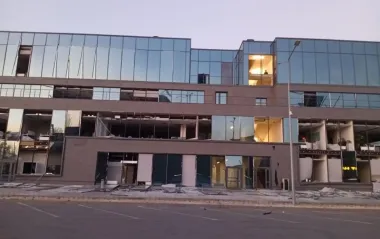 "Країна терористів". В "АТБ" заявили про пошкодження офісу під час ракетного обстрілу Дніпра