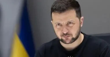 Україна запровадила нові санкції проти росіян: від співаків до ракетобудівників