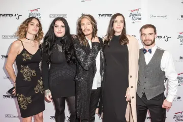 Лив Тайлер впервые рассказала о том, как узнала, что фронтмен Aerosmith ее отец