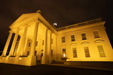 Military aid for Ukraine. What's happening in the White House