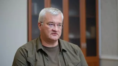 Ukraine's Foreign Minister says Ukraine wants to see Russians ceasefire on all fronts