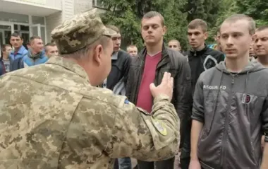 "Самогубство для нації": військовий розніс мобілізаційну кампанію "18-25" - що пропонує
