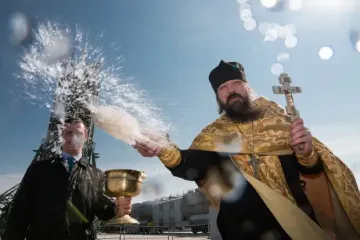 Три роки війни, а московських монастирів все ще більше, ніж українських: "Скільки ще ракет має прилетіти?"