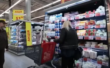 Ціни раптово розвернулися: які молочні продукти стають доступнішими