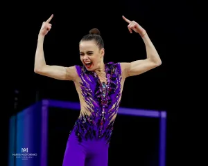 Украинская гимнастка, победившая на Кубке мира, показала свое отношение к россиянке и беларусске (видео)