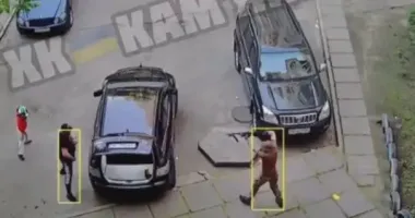 В Каменском пьяный мужчина в военной форме стрелял из автомата по гражданским