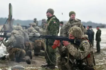 "Не чекайте скоро": тарологиня розповіла, чи закінчиться війна цього року