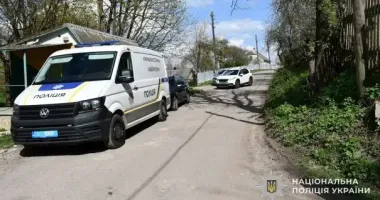 На Тернопільщині знайшли 19-річну дівчину, яка залишила новонароджену дитину на вулиці