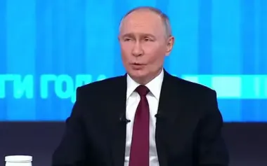 Putin offers bilateral talks between Russia and Ukraine for first time - Reuters