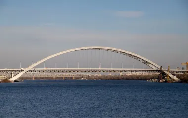 На строительстве Подольского моста разворовали более 153 млн гривен. СБУ разоблачила чиновников