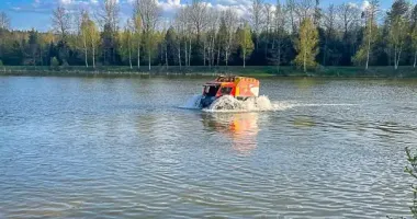 На Буковине из озера вытащили тело мужчины