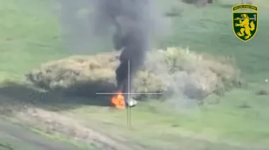 68th Jaeger Brigade destroys Russian vehicles with FPV drone and artillery – video