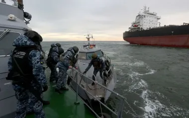 Фальшивый флаг не помог: Украина арестовала судно РФ с ворованным зерном из Крыма