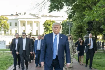 Введення миротворців в Україну. Трамп погодився на вимогу союзників