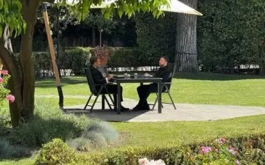 Zelenskyy and Macron meet one-on-one in Rome. PHOTO