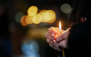 Провідна неділя: що обов’язково робити на кладовищі, а що - категорично заборонено?