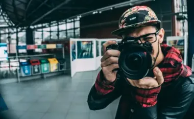Фото за кордоном може призвести до в'язниці: в яких країнах не можна знімати та чому