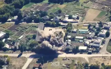 Reconnaissance troops from 92nd SAB discovered Russian logistics base and adjusted missile strike on it.. VIDEO