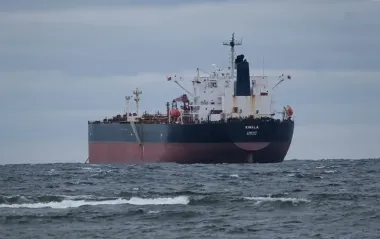 Эстония отпустила нефтяной танкер "теневого флота" России