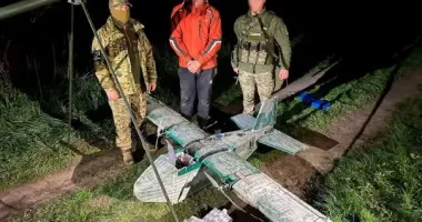 На Волині прикордонники затримали чоловіка, який намагався переправити безпілотником цигарки до Польщі