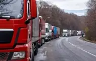 Венгрия временно ограничит движение грузовиков