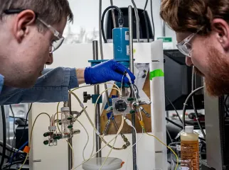 Ученые решили давнюю проблему: топливо теперь можно получать из CO2 (фото)