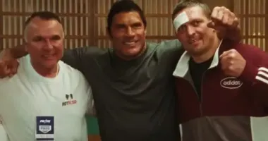 Усик в кино: вышел трейлер фильма "Крушащая машина"