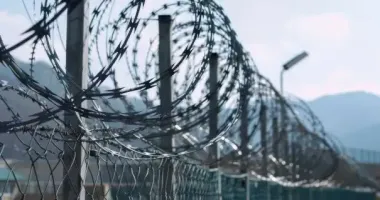 На Тернопольщине осудили мужчину, который более полугода насиловал свою несовершеннолетнюю дочь