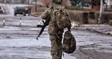 Половина нашої воюючої армії перебуває у СЗЧ, - нардеп