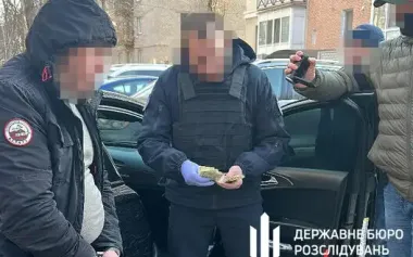 Together with TCК employee, he demanded bribe for "release" of mobilised soldier: intermediary will be tried in Mykolaiv, - SBI. PHOTOS