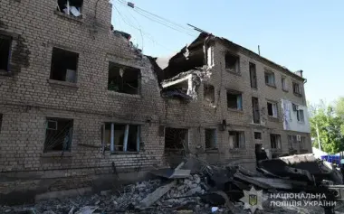 Consequences of enemy attack on Zaporizhzhia: 31 people wounded, houses, plant workshops and university building damaged. PHOTOS