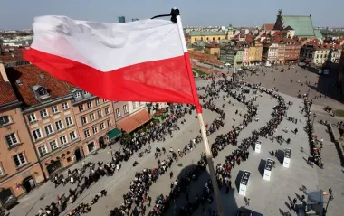 У Польщі зняли табличку з антиукраїнським текстом з меморіалу УПА