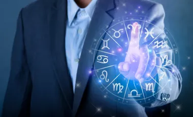 Три знака Зодиака, которым стоит быть осторожнее на выходных 3-4 мая 2025 года
