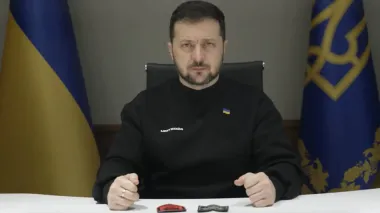 Украина не может гарантировать безопасность иностранцам, которые едут в Москву на 9 мая - Зеленский