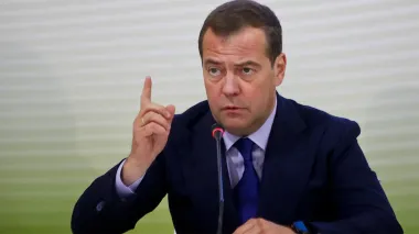 "10 мая может не наступить": Медведев угрожает уничтожить Киев за "провокации" на параде в Москве