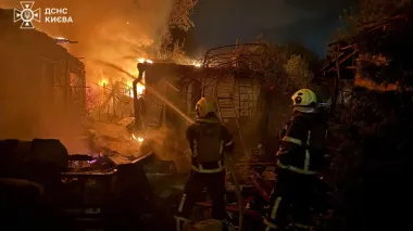 Зеленський після нічних обстрілів: Потрібне припинення вогню не на свята, а на кожен день