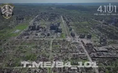 Ruins instead of city: footage of destroyed Toretsk in Donetsk region from 101st Brigade. VIDEO