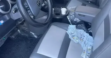 На Вінниччині прикордонники затримали чоловіків, які за 14 тисяч доларів намагались переправити клієнтів за кордон