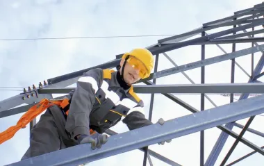 У квітні ДТЕК повернув світло в оселі 430 тисяч родин після обстрілів
