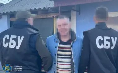 Five traffickers detained for attempting to set up illegal trade in "captured" weapons in Ukraine – SSU. PHOTOS