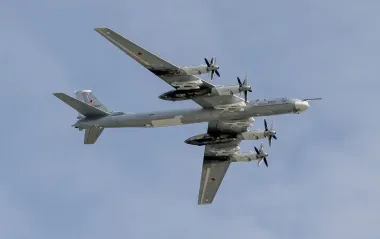 Росія стягує стратегічну авіацію до Сибіру (супутникові знімки)